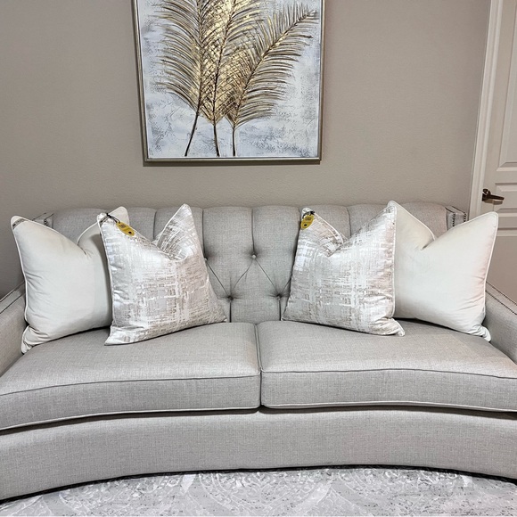 1-NWT CALLISTO HOME DECORATIVE PILLOW (Please read directions for details) - Picture 11 of 16